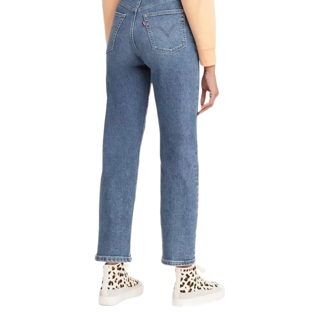 high waisted Leviโs | ankle jeans | high waisted jeans | 90โs denim - Picture 5 of 9